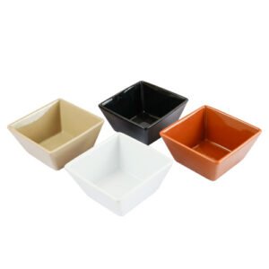 JUEGO DE 4 BOTANEROS CUADRADOS DE CERAMICA